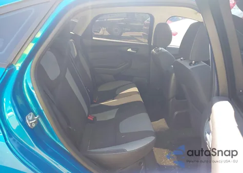 2014 Ford Focus Se z USA, uszkodzony, nr VIN 1FADP3F23EL344523